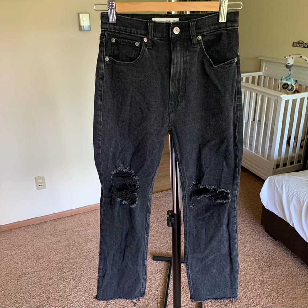 Abercrombie & Fitch Ankle Straight Ultra High Rise Jean Black 25 0 Short